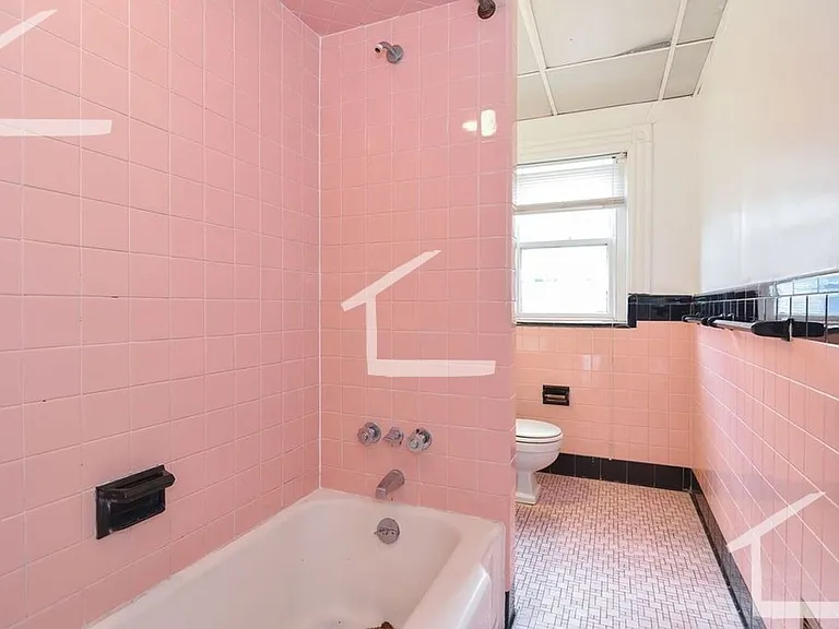 923 Beacon St #3 — Photo 7