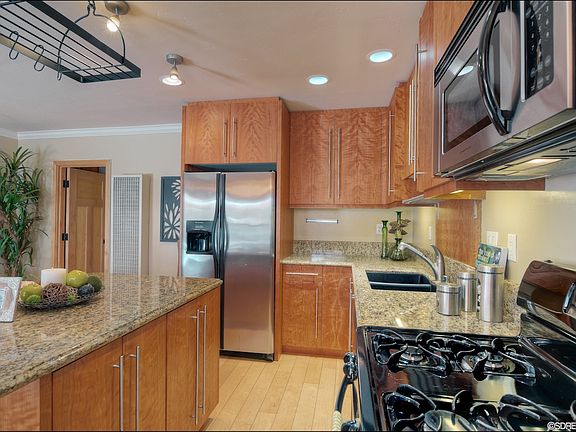 4th image of 1049 Felspar St Unit 9