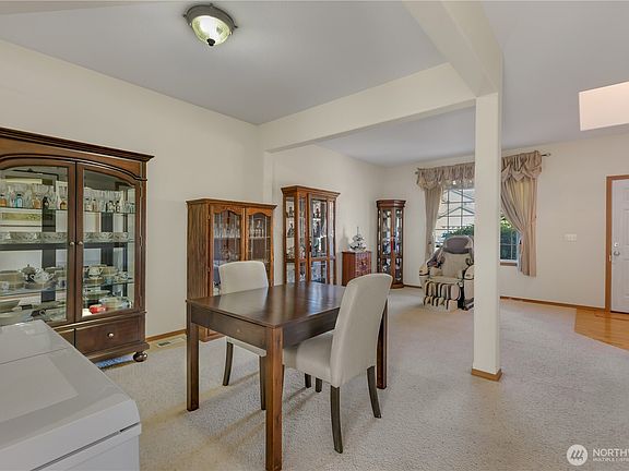 3rd image of 17422 90th Avenue E