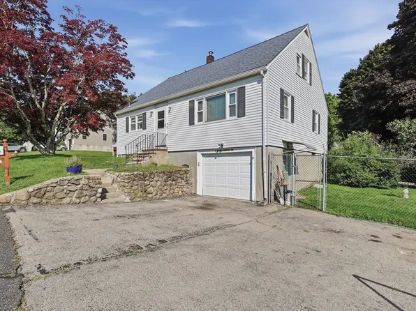 4 Washington St, Milford, MA 01757