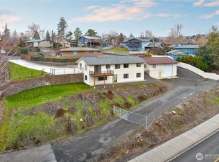 608 Anchor Pl, Selah, WA 98942
