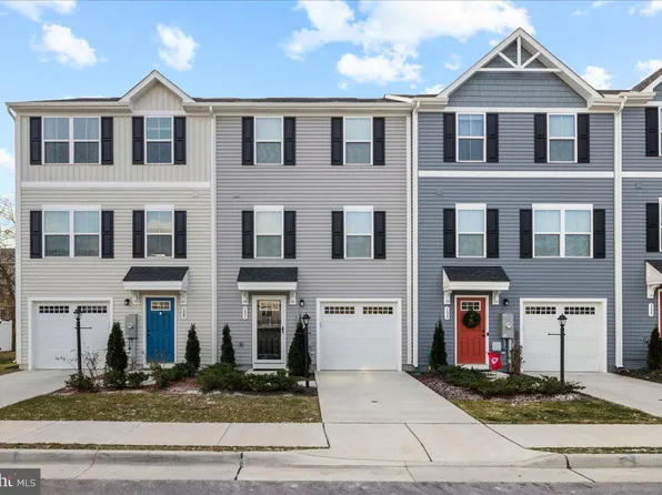 131 Kensington Cir, Middletown, VA 22645