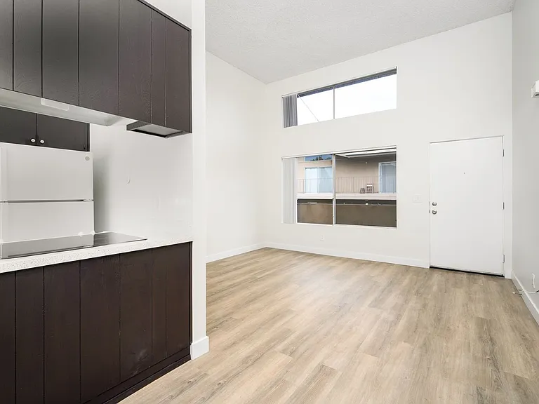 Antone Apartments — Photo 38