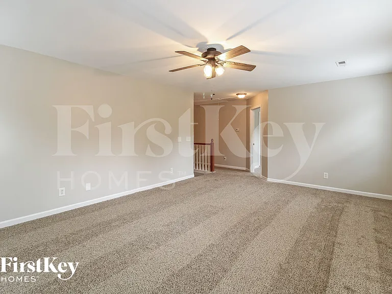 4707 Shady Oak Dr — Photo 8