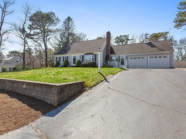 15 Greenwood Rd, South Dennis, MA 02660