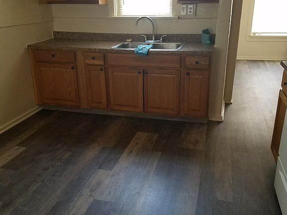 4th image of 709 N Queen Ave