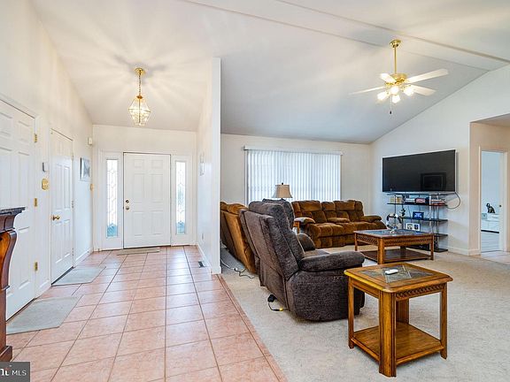 4th image of 4143 Hill Terrace Dr