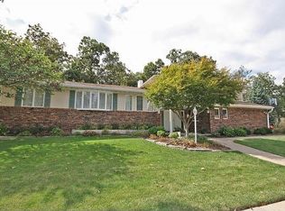 6515 N Talisman Ter, Peoria, IL 61615