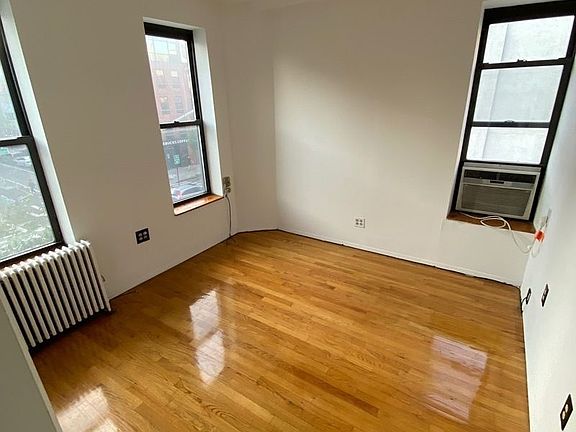 4th image of 321 E 12th St #3K