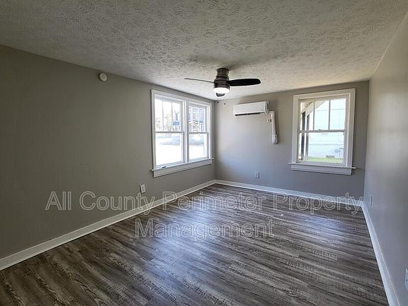 3rd image of 3631 Washington St APT 4