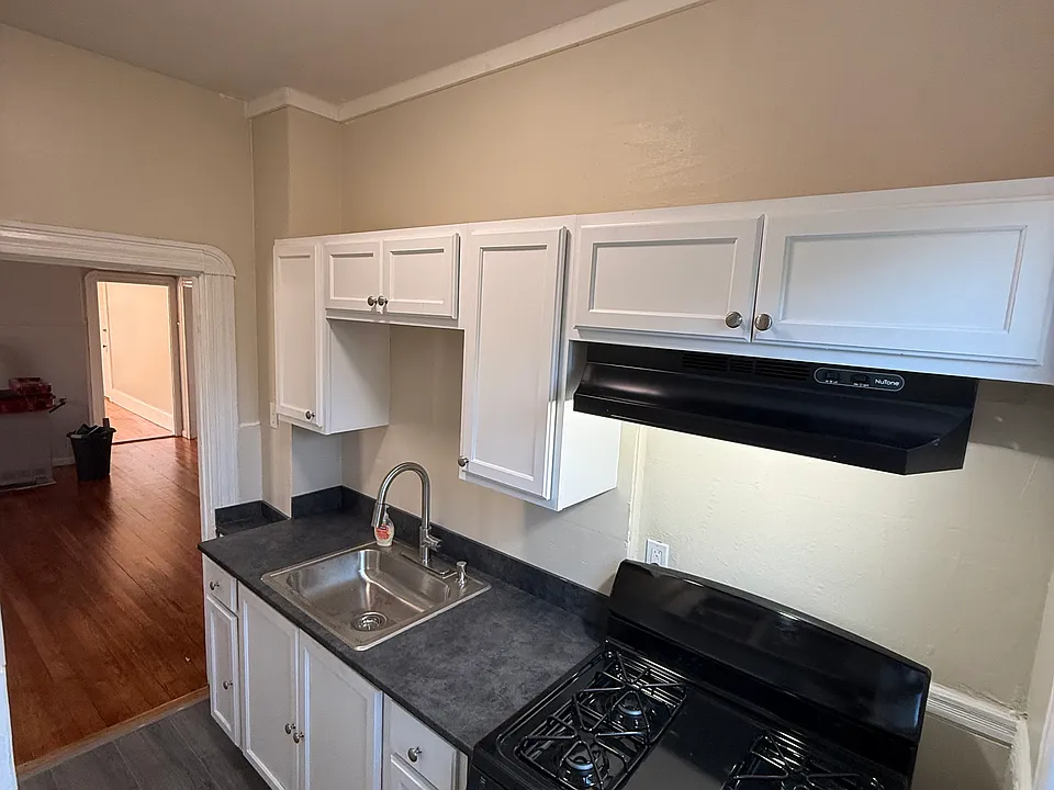 12 Glover St #3