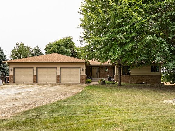 2nd image of 5131 Woodlane Dr