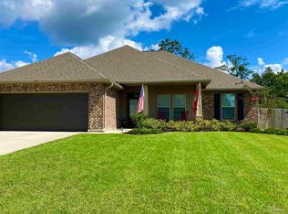 9944 Suwanee Ln, Pensacola, FL 32526