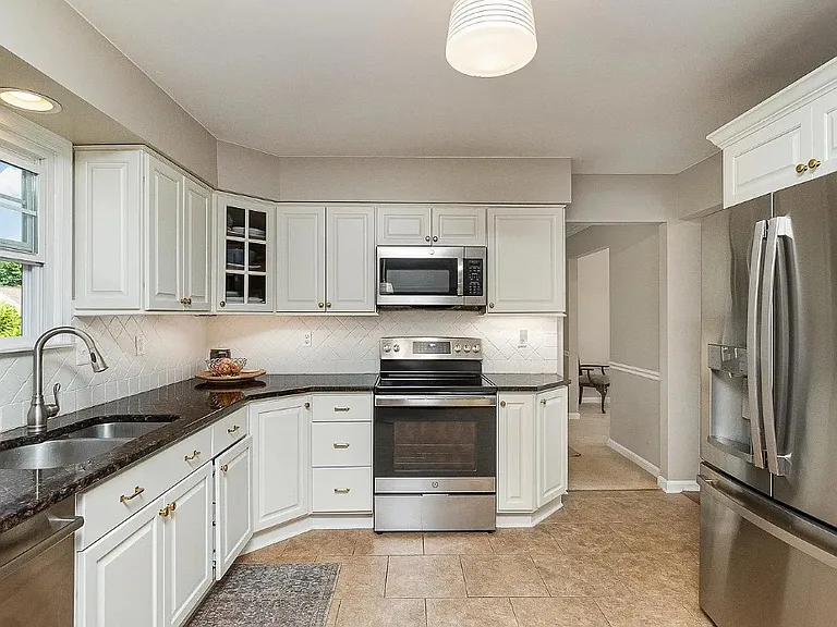 2207 Grey Fox Ct — Photo 13