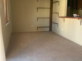 915 Country Club Dr SE APT E, Rio Rancho, NM 87124