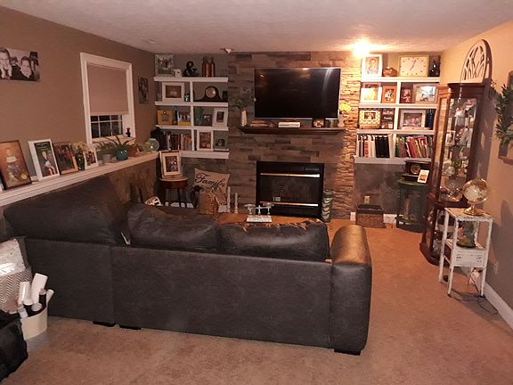 4th image of 9075 Stillwater Dr