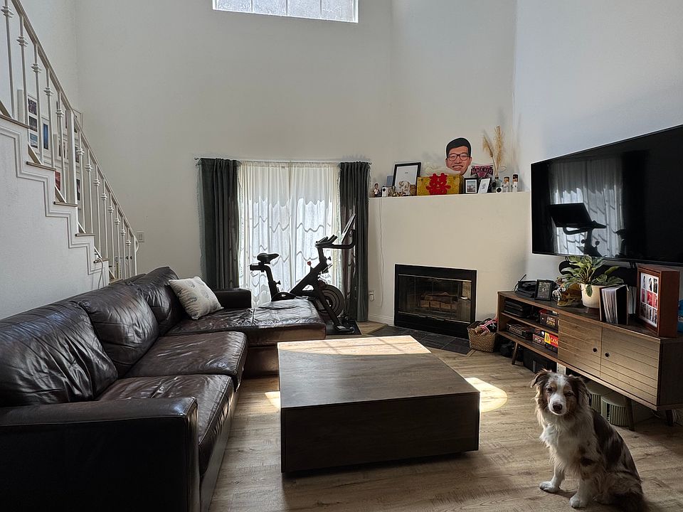 1st image of 963 Larrabee St APT 106