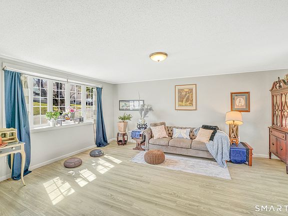 5th image of 140 Devonwood Drive