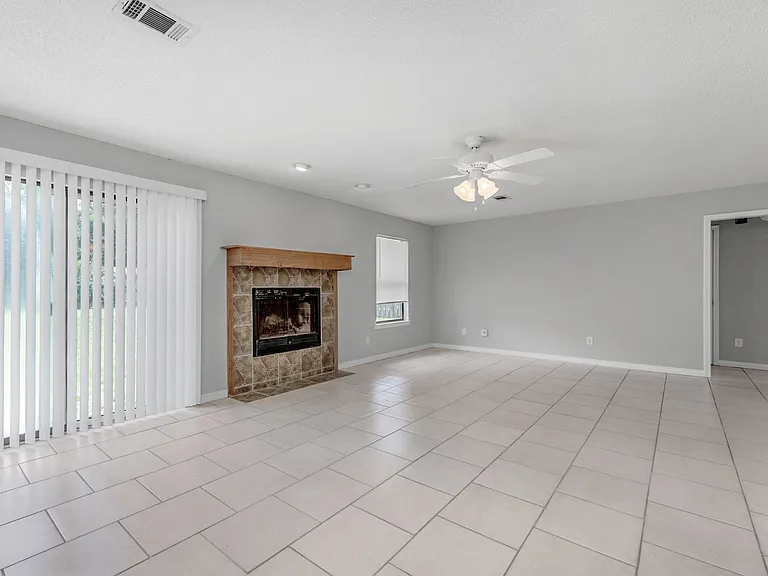 3868 Mariners Dr — Photo 10