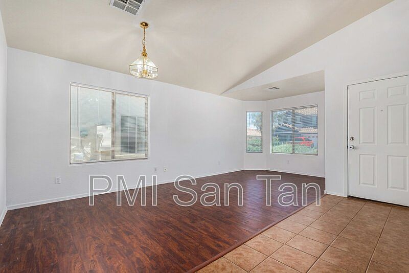 1st image of 3202 W Mineral Butte Dr