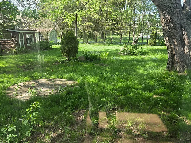 522 Woodlawn Rd — Photo 4