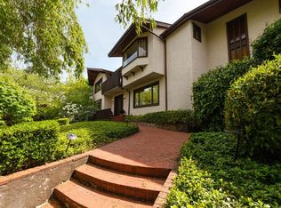 2296 W 32nd Ave, Vancouver, BC V6L2B2