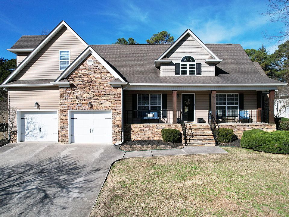 1st image of 491 Thoroughbred Dr NW