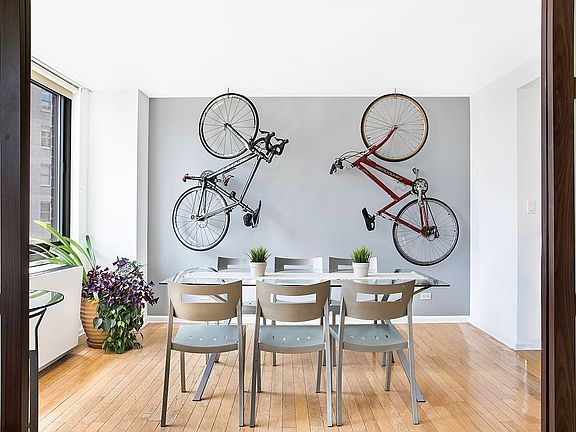 3rd image of 2025 Broadway #12JK