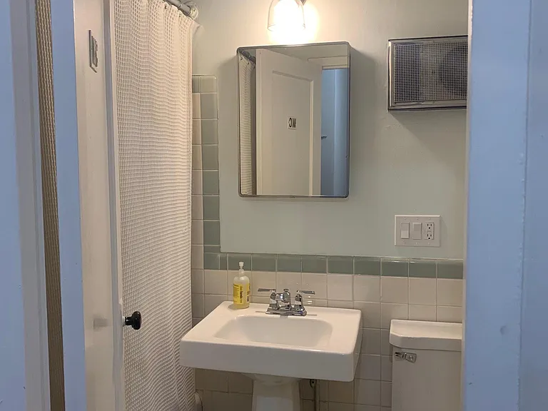 3406 Gunston Rd — Photo 7