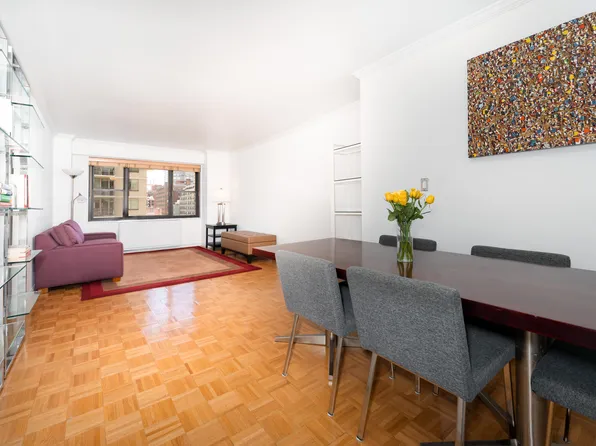 345 East 80th Street 8E image 3 of 20