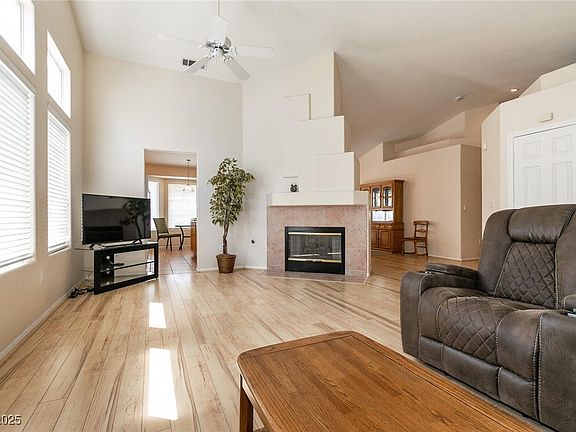 5th image of 7717 White Grass Ave