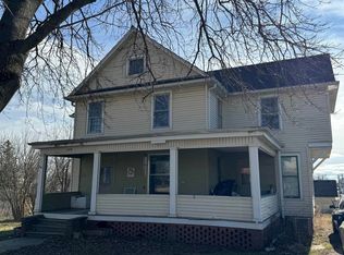 109 E Magnolia St, Washburn, IL 61570