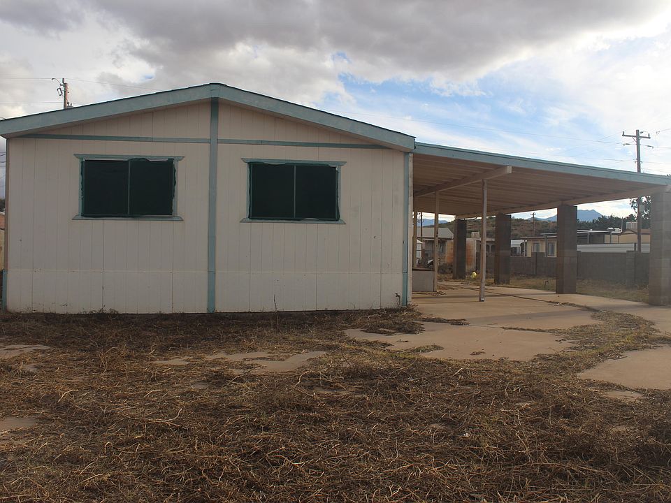 2nd image of 200 E Navajo St