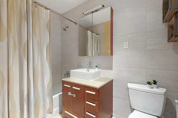 Sold by Compass | media 7