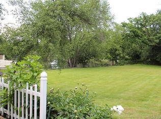 384 Greens Farms Rd, Westport, CT 06880