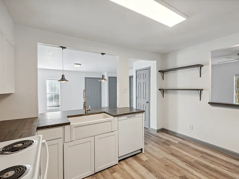 843 Zachry Dr — Photo 18
