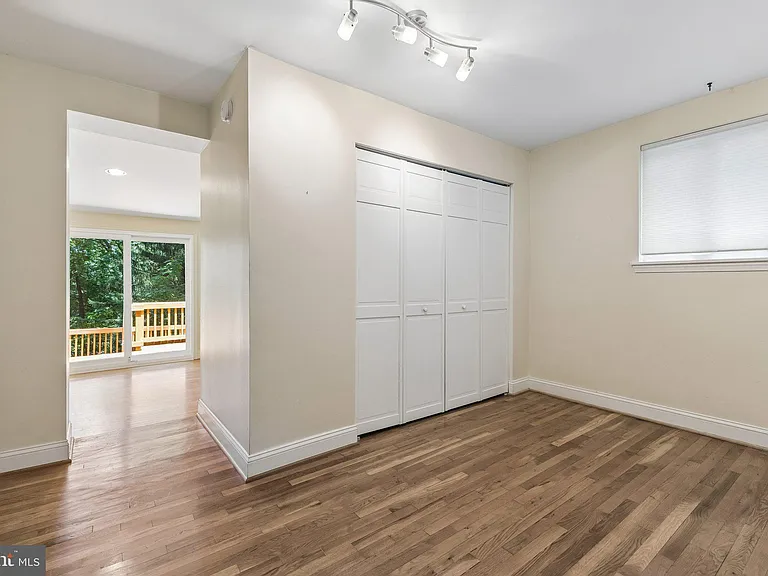 2519 Buckelew Dr — Photo 13