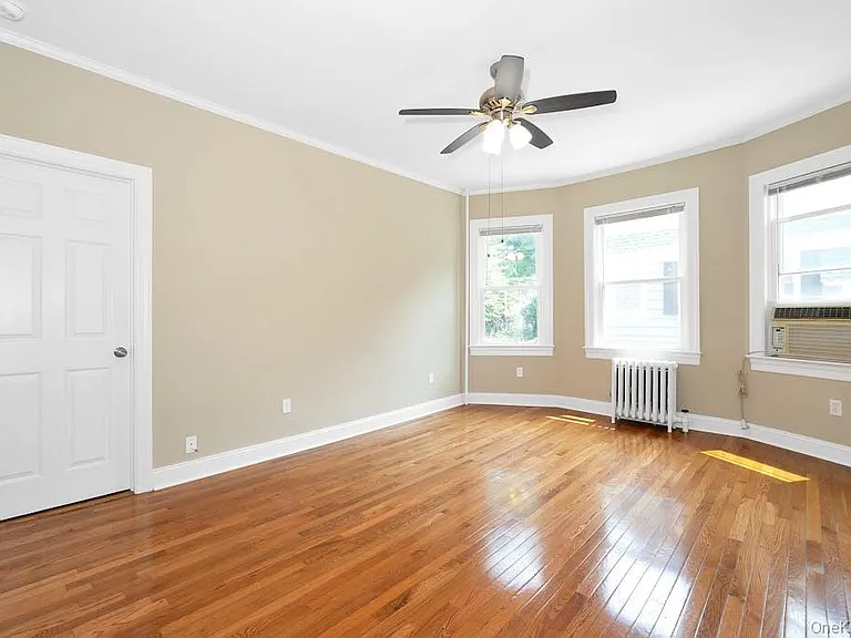 747 Pelhamdale Ave #1 — Photo 4