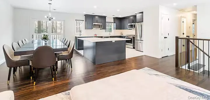 5 bed, 3.0 bath, 2432 sqft, $14,000 — Photo 3