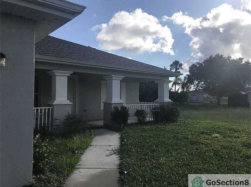 1st image of 621 NW 11th St