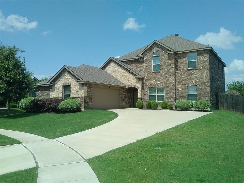 1st image of 2828 Oak Glen Ct