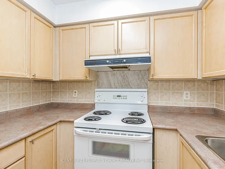 2565 Erin Centre Blvd #506 — Photo 11