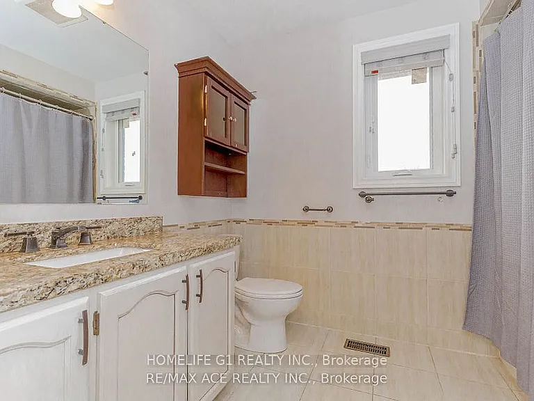 1319 Greenwood Cres — Photo 30