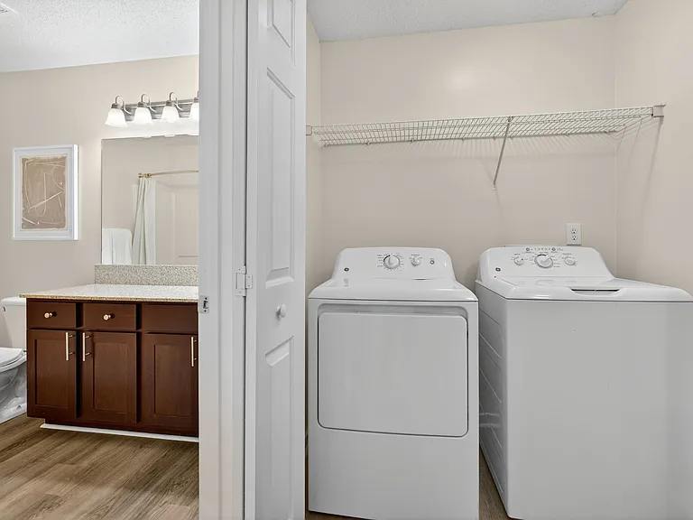 Reserve at Gulf Hills Apartment Homes — Photo 8