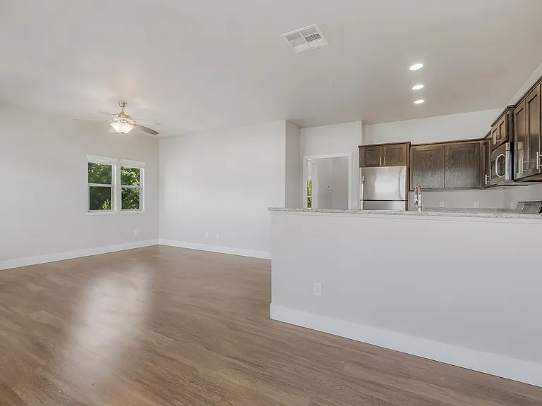Located In South Chico! Uptown Place Apartments — Photo 4