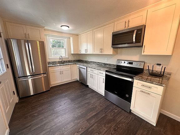 4th image of 12 Paulin Ave