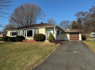 989 Fonda Rd, Milton, PA 17847