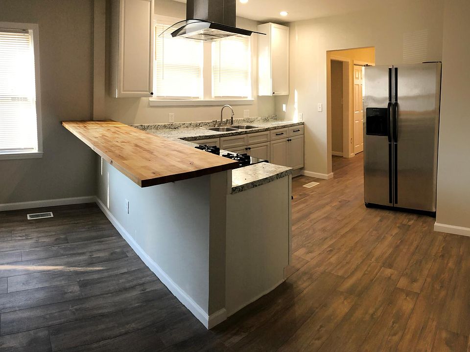 1st image of 364 Wheeler Ave #1