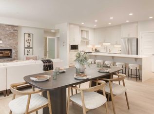 2117 81st St SW #2113, Calgary, AB T3H 3V8