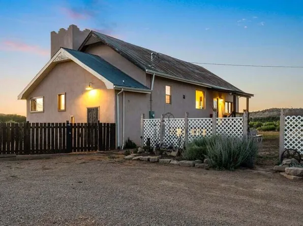 11 Old Highway 95, Regina, NM 87046
